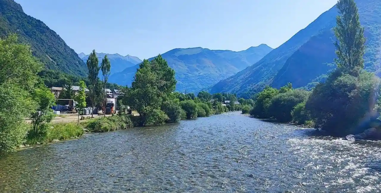 Campamentos de pesca en el Pirineo